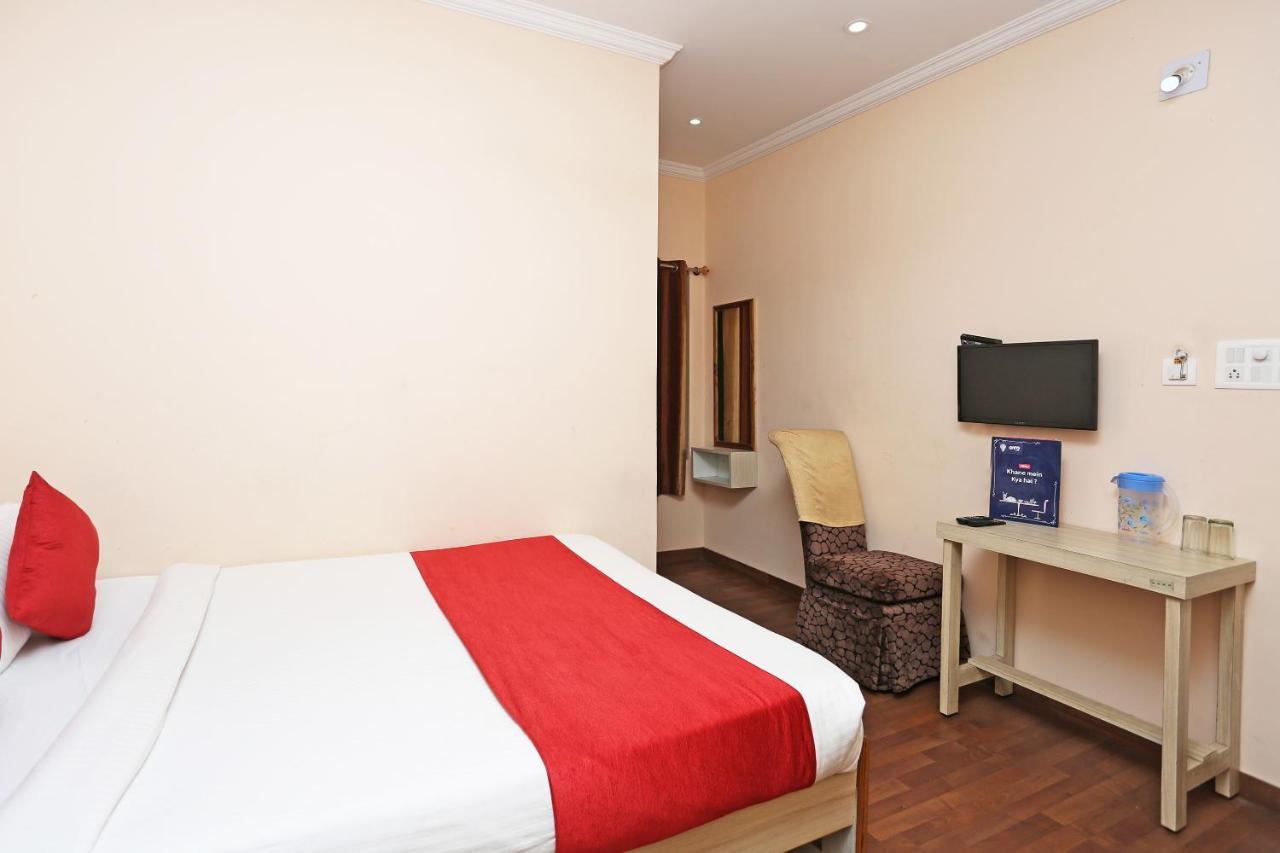 OYO Flagship 8346 LazyStays Bhubaneswar Zewnętrze zdjęcie