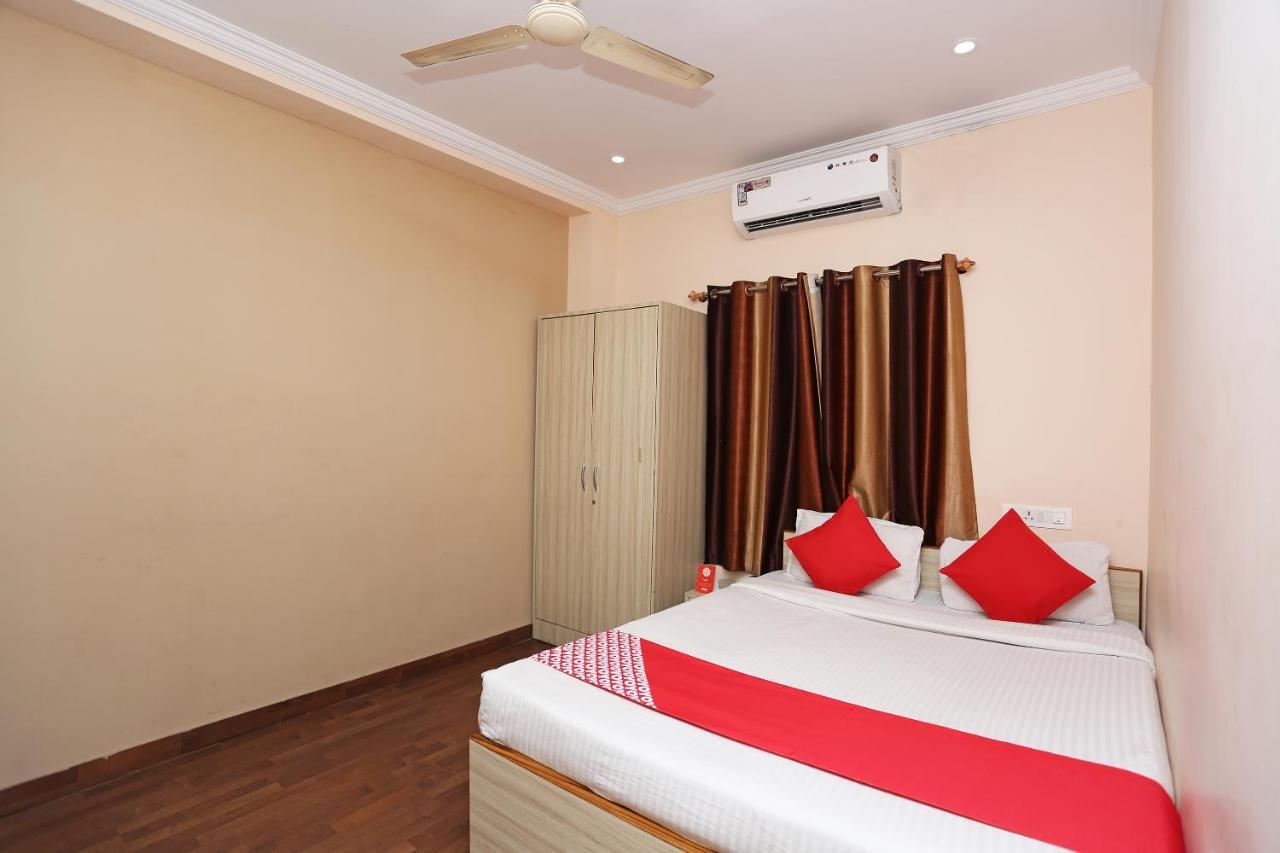 OYO Flagship 8346 LazyStays Bhubaneswar Zewnętrze zdjęcie