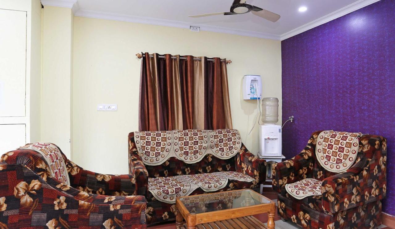 OYO Flagship 8346 LazyStays Bhubaneswar Zewnętrze zdjęcie