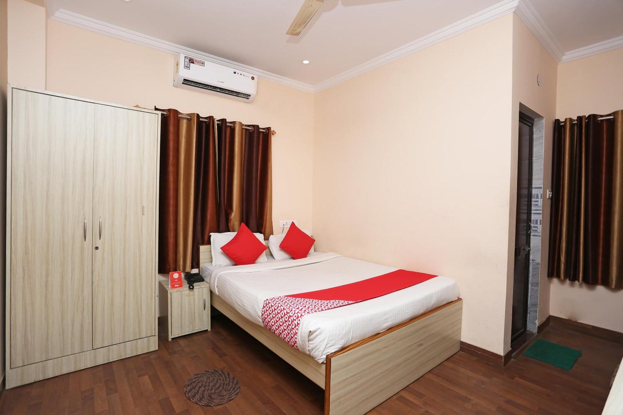 OYO Flagship 8346 LazyStays Bhubaneswar Zewnętrze zdjęcie
